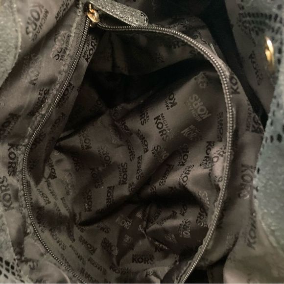 Michael Kors hobo style snakeskin bag - Picture 11 of 12